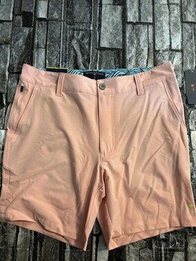 NWT Margaritaville Mens 30 Coral Moisture Wicking Performance UPF Shorts 7" Golf